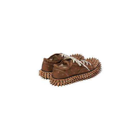 DIRTY SPIKE TOE CAP CANVAS SNEAKER