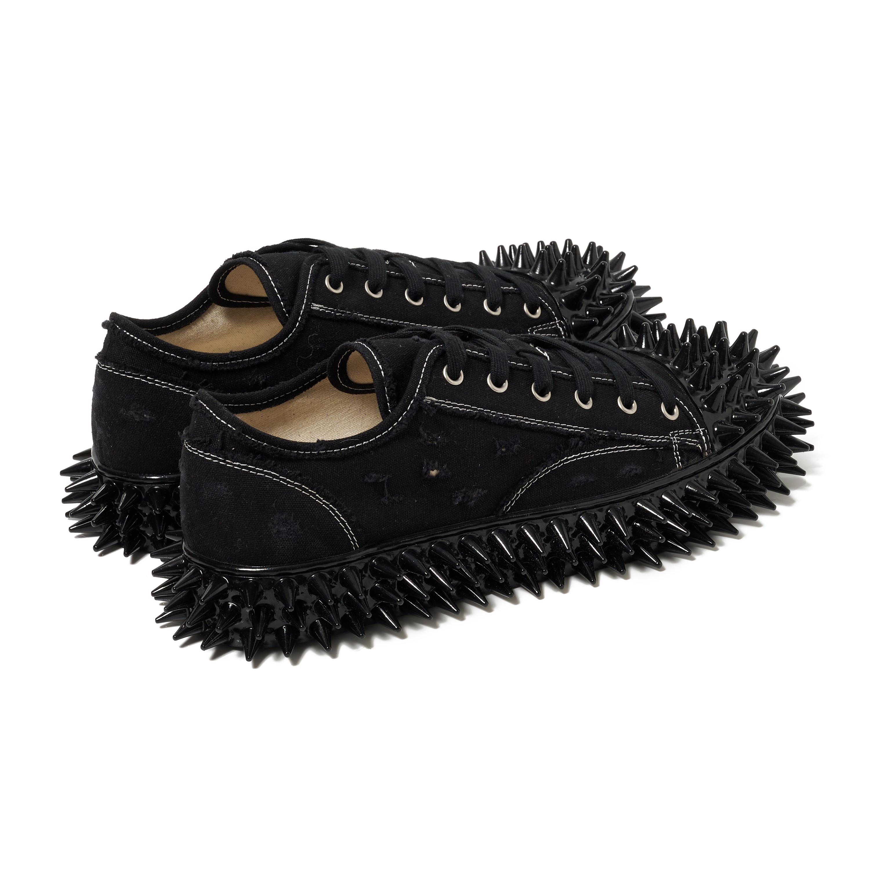SPIKY CANVAS SNEAKER – doublet